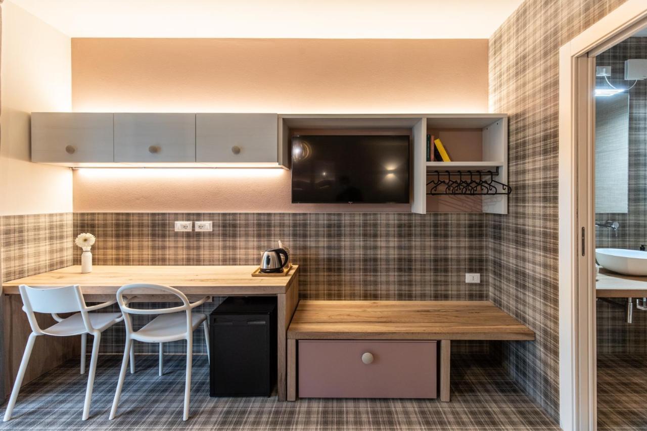 Sei Garda Apartments Пескиера дел Гарда Екстериор снимка